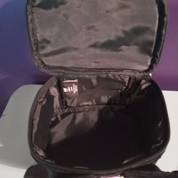 Bioworld Hello Kitty Kuromi Black Makeup Bag - NWT - Picture 4 of 4